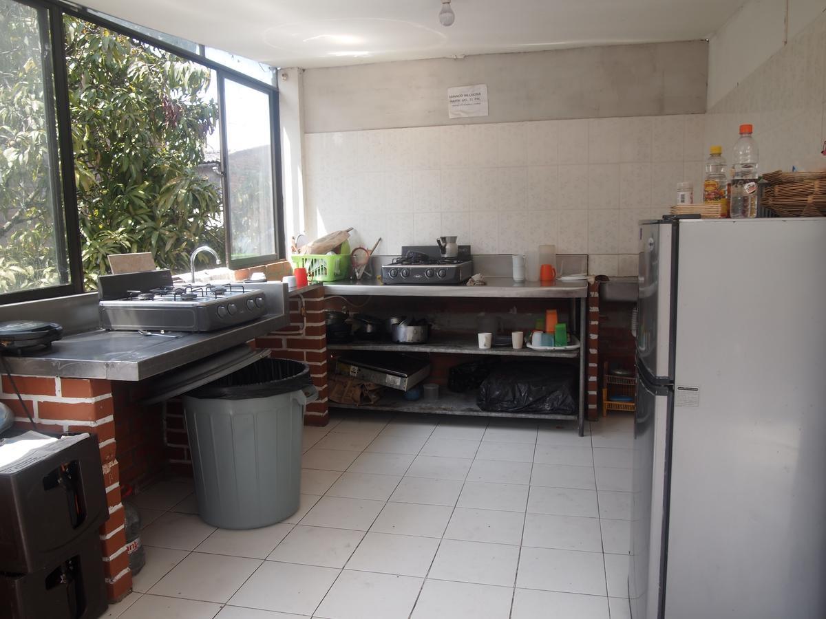 Hostal Casa Amarilla Cali Exteriör bild
