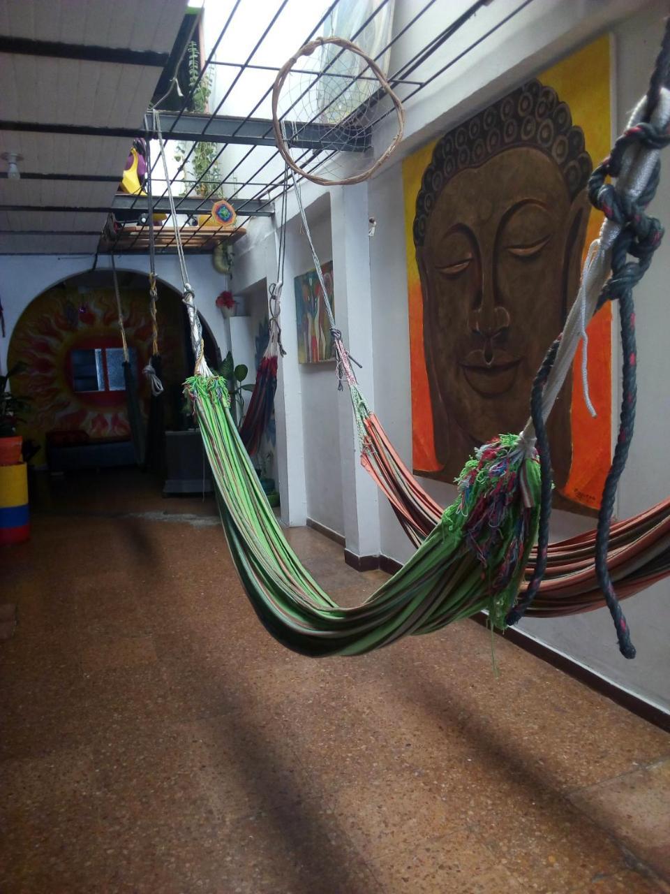 Hostal Casa Amarilla Cali Exteriör bild